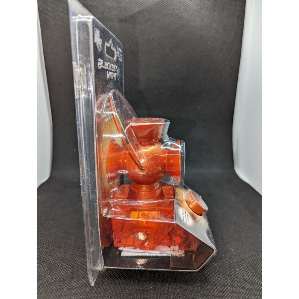 DC Direct Blackest Night Orange Lantern 1:4 Scale Power Battery And Ring Replica - Picture 4 of 4